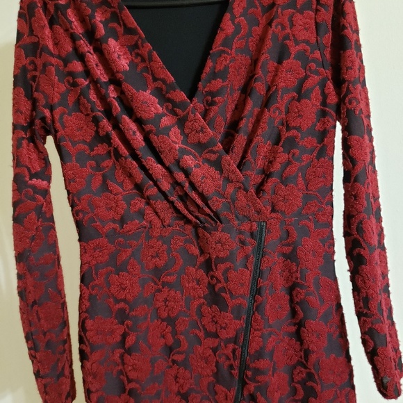 Dress - Picture 2 of 6